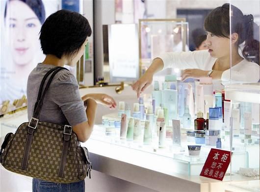 洋化妝品“生日”像密碼 網(wǎng)傳解碼方法有誤